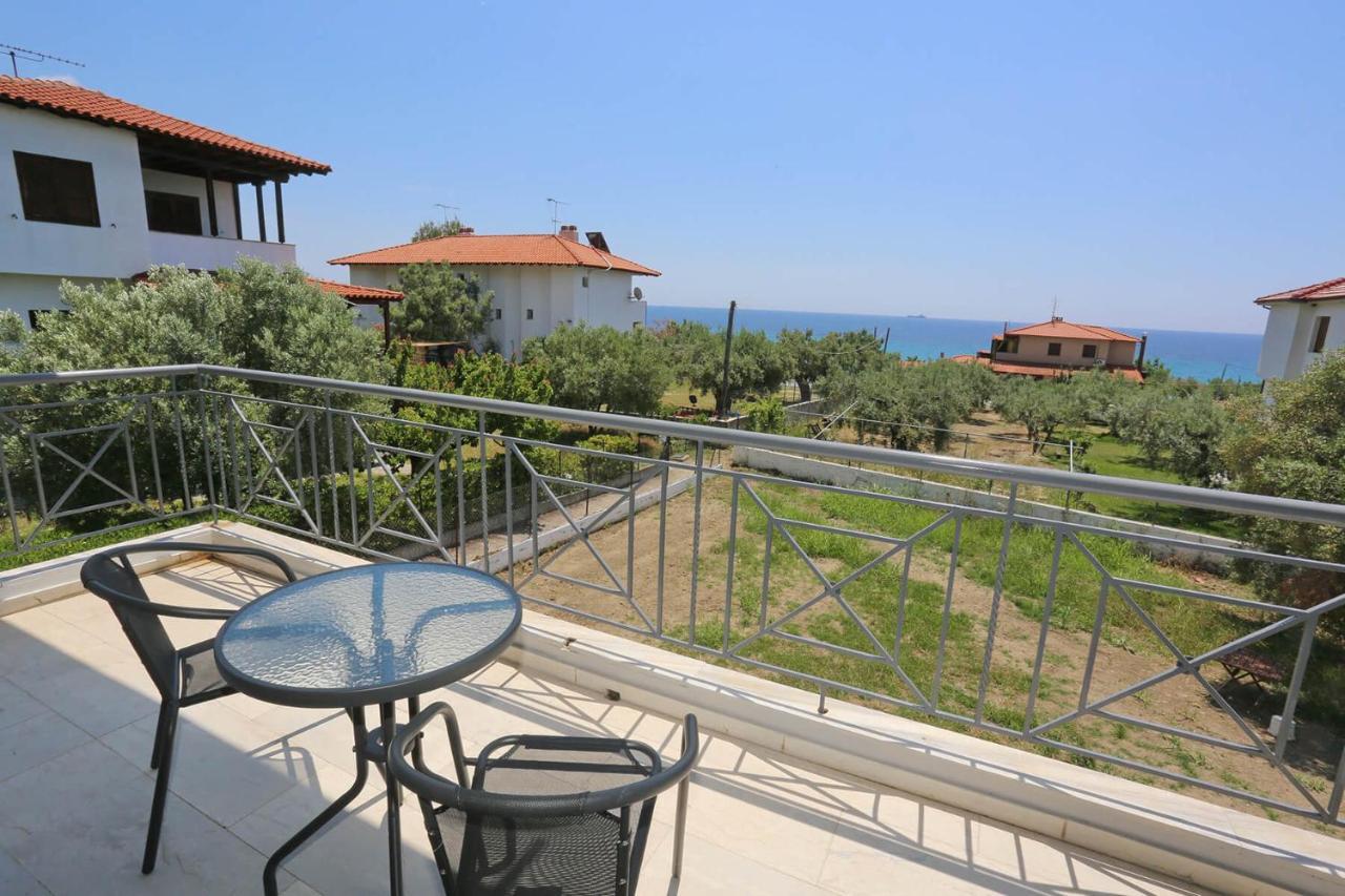 Merida Apartments Mola Kalyva Dış mekan fotoğraf