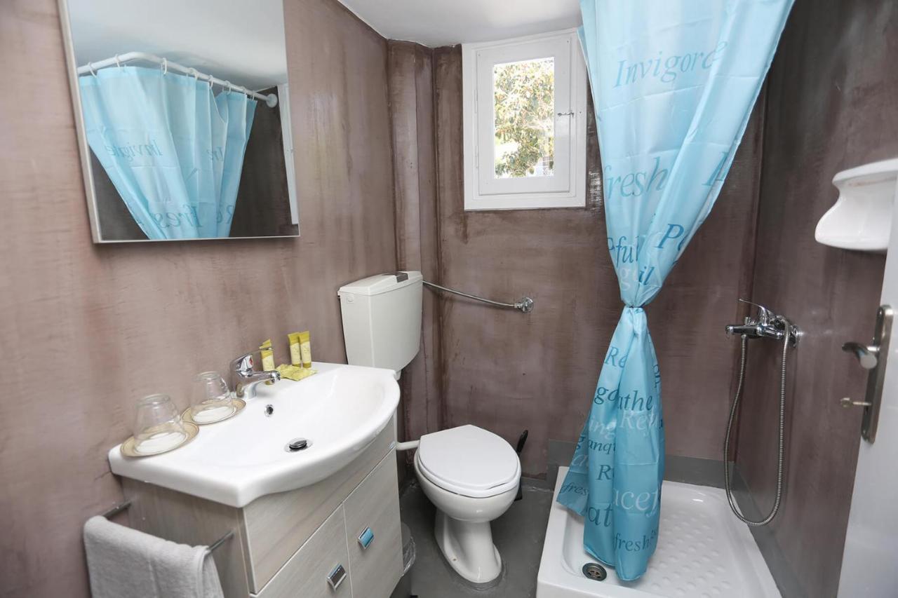 Merida Apartments Mola Kalyva Dış mekan fotoğraf