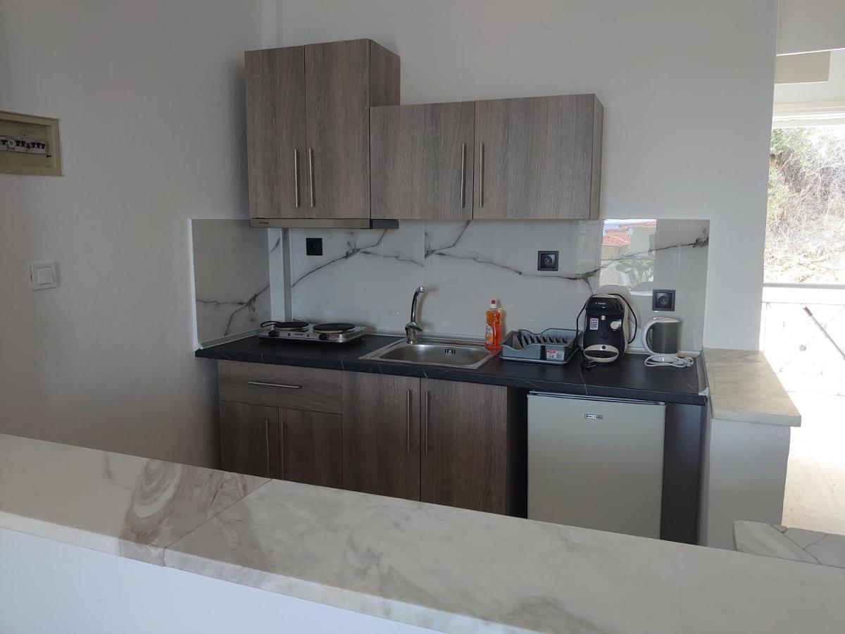Merida Apartments Mola Kalyva Dış mekan fotoğraf