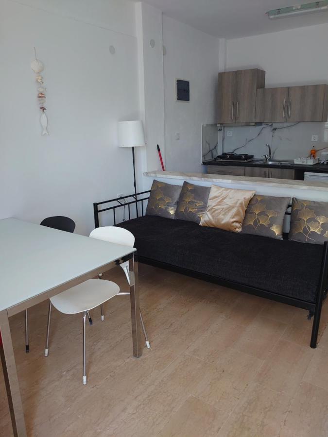 Merida Apartments Mola Kalyva Dış mekan fotoğraf